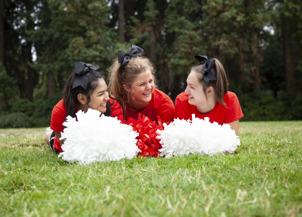 Cheer & Spirit Pom Poms: Varsity Poms - Varsity Spirit